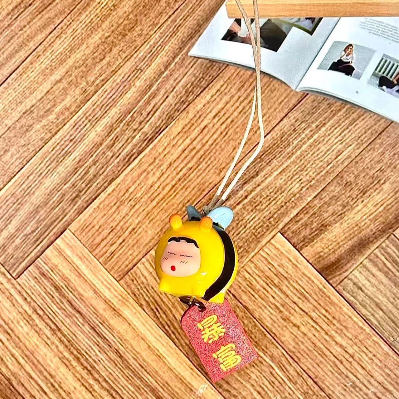 Crayon Shin-chan Bee Cosplay F - Car Accessories For Decoration review and price